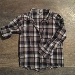 💥4/$15💥 and plaid shirt size 4T